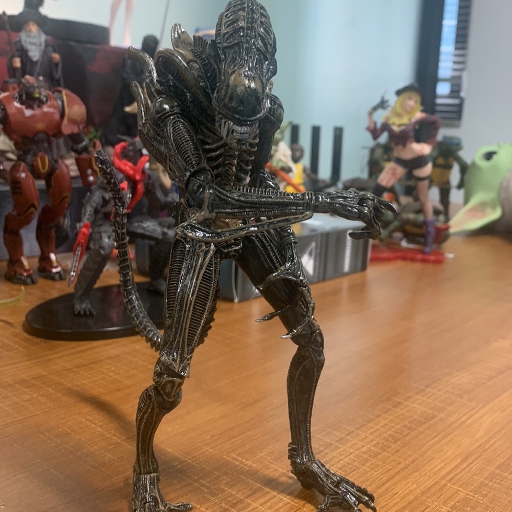 Alien - Picture 3 of 4